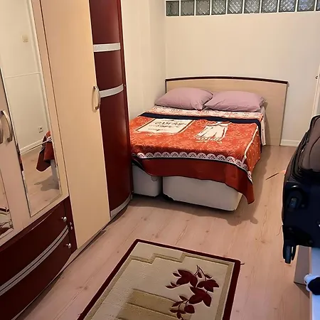 Big And Full In Sisli Near Taksim * Estambul